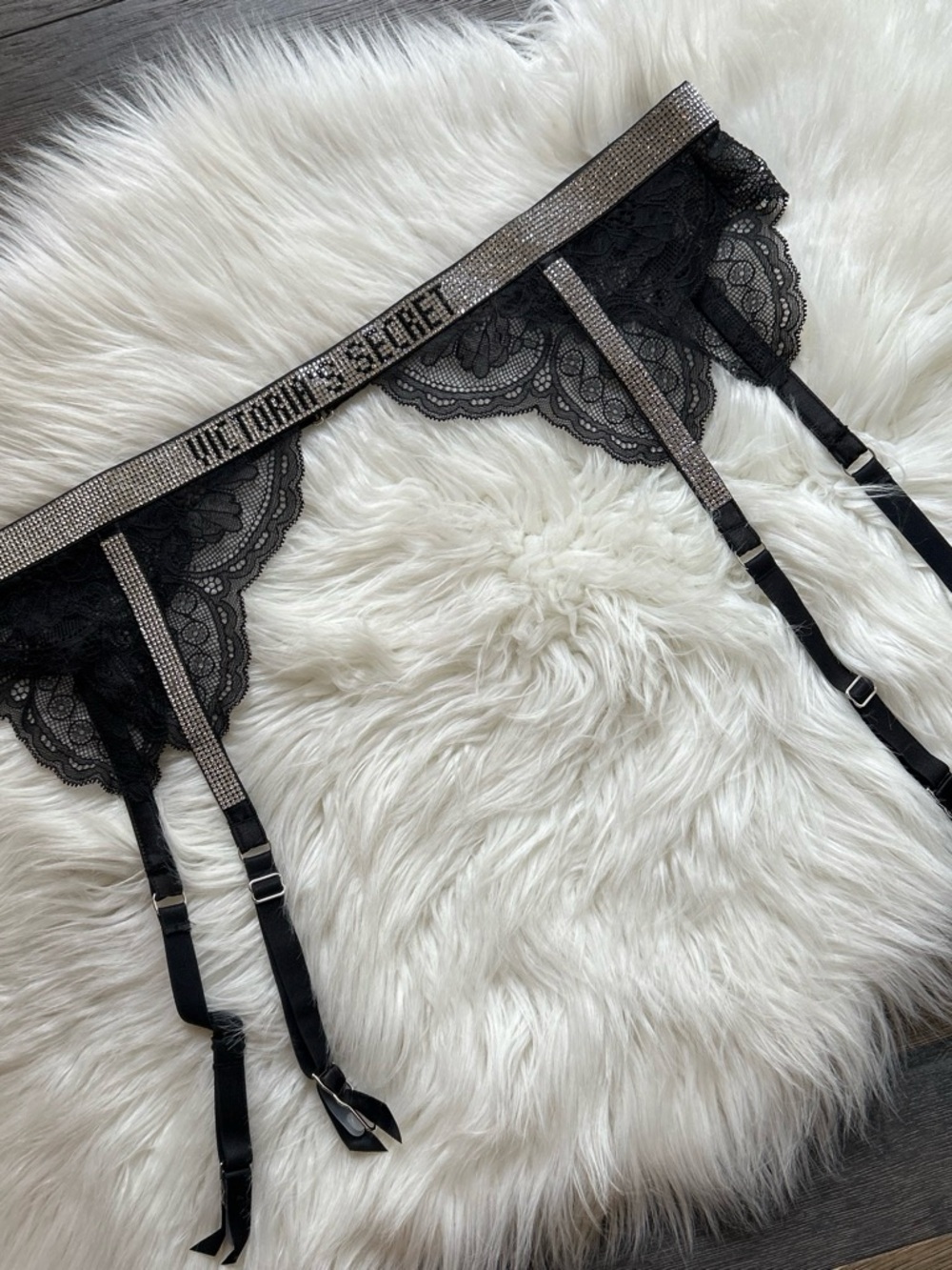 Victorias Secret Shine Garter Belt